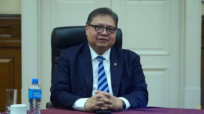 Menteri Koordinator Bidang Perekonomian Airlangga Hartarto menyampaiikan di tengah berbagai dinamika ekonomi global, pemerintah terus berupaya memperkuat sejumlah langkah strategis guna menjaga momentum pertumbuhan ekonomi nasional. 