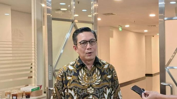 Pejabat Sementara (Pjs) Direktur Utama PT Bursa Efek Indonesia (BEI) Jeffrey Hendrik di Ruang Media Gedung BEI, Jakarta, Senin 18 Mei 2026. (ANTARA/ Muhammad Heriyanto)