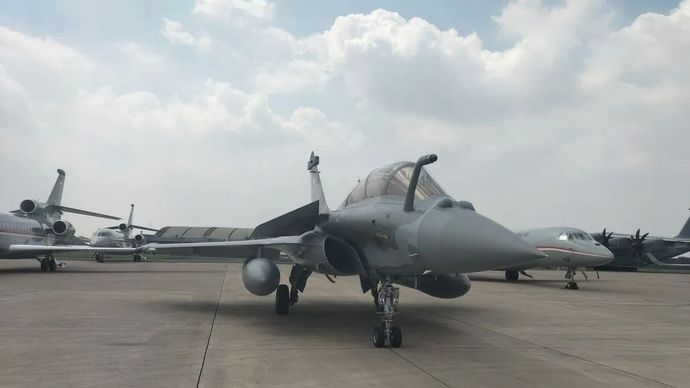 Penampakan pesawat tempur Rafale di Lanud Halim Perdanakusuma, Jakarta Timur, Senin 18 Mei 2026. ANTARA/Walda Marison