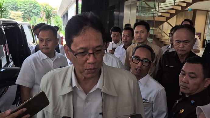 Menteri Keuangan (Menkeu) Purbaya Yudhi Sadewa buka suara terkait rencana Presiden Prabowo Subianto yang meminta PT Pindad membuat kendaraan khusus kepresidenan saat menyapa masyarakat. 