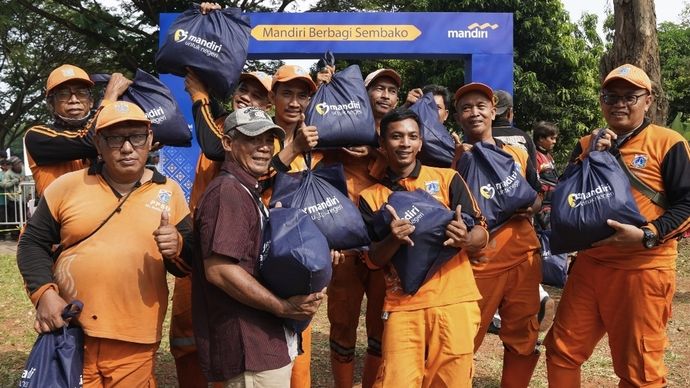 Hadir sebagai agen pembangunan, Bank Mandiri sukses salurkan lebih dari 28.000 paket sembako nasional 12&ndash;20 Mei 2026.