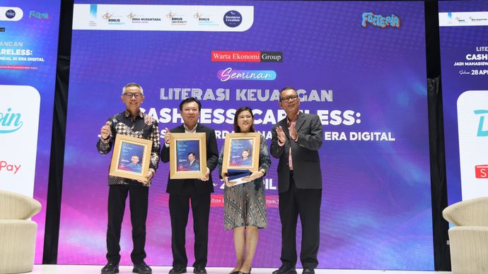 seminar Literasi Keuangan bertajuk Cashless, Careless: Jadi Mahasiswa Cerdas Finansial di Era Digital di Binus @Alam Sutera, Tangerang