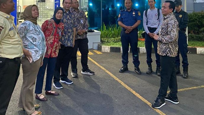  Guna memastikan kesehatan para pekerjanya, BRI Cabang Depok menggelar pemeriksaan kesehatan berkala. Kali ini BRI Cabang Depok menggandeng Klinik Ismail Medika dalam melaksanakan cek kesehatan berkala.  Pemeriksaan kesehatan berkala ini dilaksanakan pada 18 Mei 2026 yang berlokasi di Kantor BRI Cabang Depok Jalan Margonda Raya tepatnya di Lantai 3.