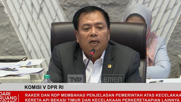 Ketua Komisi V DPR RI Lasarus. 