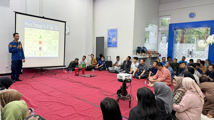 BRI Cabang Bekasi Harapan Indah Gelar Sosialisasi Pencegahan hingga Penanggulangan Kebakaran