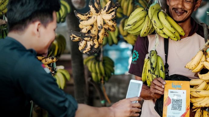Bank Mandiri pacu ekonomi rakyat! Hingga April 2026, realisasi KUR Bank Mandiri sukses menembus Rp14,54 Triliun dan telah disalurkan kepada 113.223 pelaku UMKM di seluruh Indonesia.