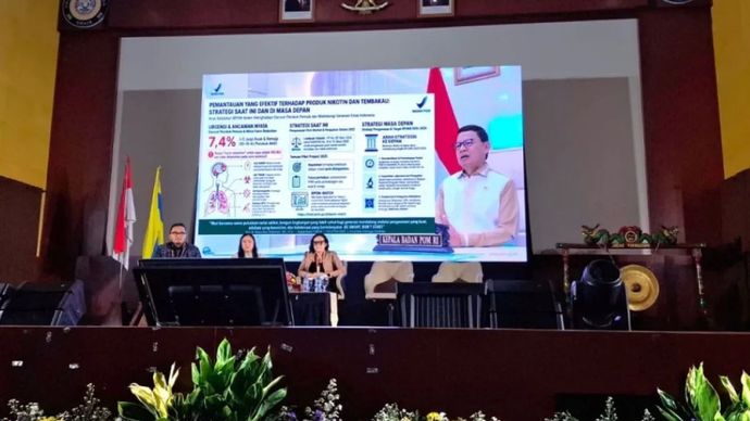 Kepala Badan Pengawas Obat dan Makanan (BPOM) Taruna Ikrar memberikan paparan dalam The 11th Indonesian Conference on Tobacco Control (ICTOH) 2026 yang digelar di Universitas Airlangga, Surabaya, Kamis 21 Mei 2026. ANTARA/HO - BPOM