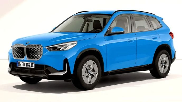 SUV Listrik BMW iX1 mengalami gangguan produksi. (Foto: Istimewa Via Carscoops) 
