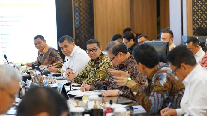 Rakortas yang dipimpin Menteri Koordinator Bidang Perekonomian  Airlangga Hartarto.