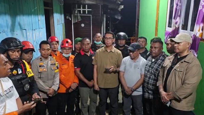 Polda Papua melalui Polres Biak Numfor bergerak cepat menangani peristiwa ledakan yang diduga berasal dari bom sisa peninggalan Perang Dunia II yang terjadi di Kompleks Perikanan, Jalan Walter Mongonsidi, Kelurahan Fandoi, Distrik Biak Kota, Kabupaten Biak Numfor, Minggu, 31 Mei 2026 sekitar pukul 14.45 WIT