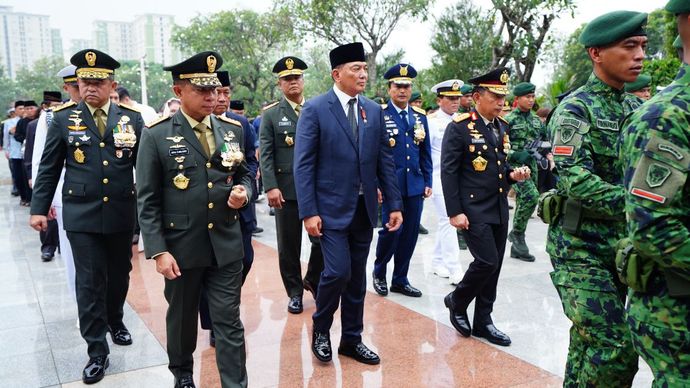 Panglima TNI Hadiri Upacara Pemakaman Jenderal TNI (Purn) Ryamizard Ryacudu