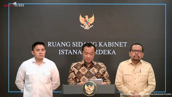 Mensesneg Prasetyo Hadi mengumumkan pencopotan Kepala BGN Dadan Hindayana