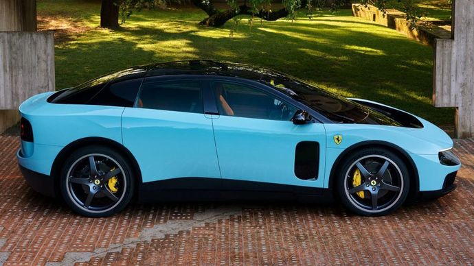Mobil listrik Ferrari Luce menjadi sasaran berbagai sindiran di media sosial. (Foto: Istimewa via Carscoops)  