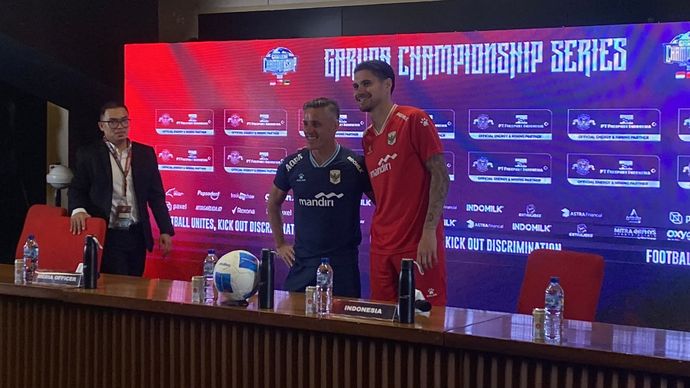 John Herdman dan Kevin Diks