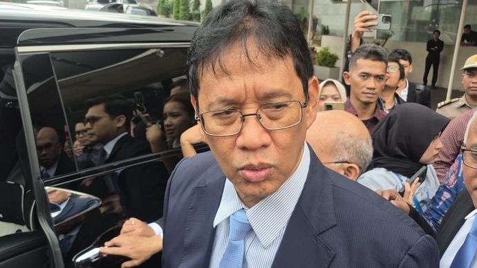 Menteri Keuangan (Menkeu) Purbaya Yudhi Sadewa memastikan tak ada skema yang mewajibkan warga negara Indonesia (WNI) dengan kriteria tertentu untuk membeli surat utang Merah Putih Bond.
