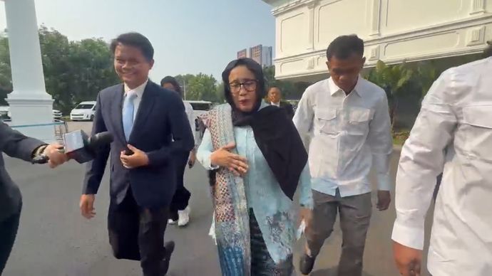 Kepala Badan Gizi Nasional (BGN) Nanik Sudaryati Deyang tiba di Istana Kepresidenan, Jakarta