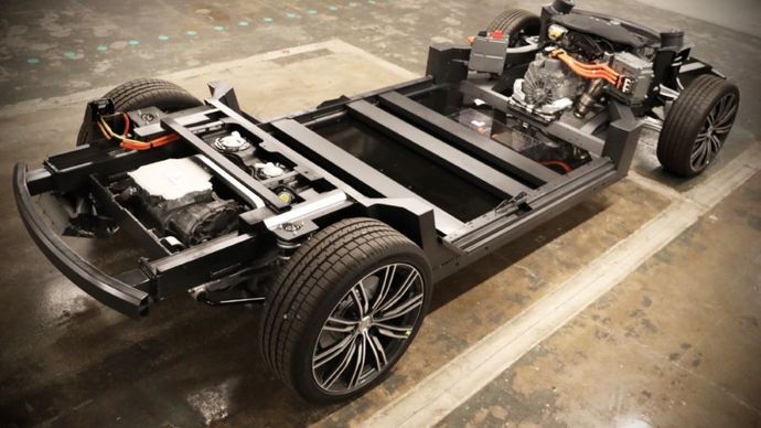 Standar Mobil Listrik EREV China yang telah direvisi mulai berlaku pada 1 November 2026. (Foto: Istimewa via ArenaEV)