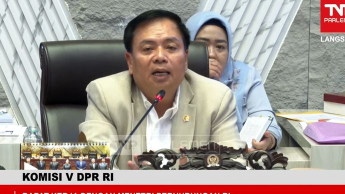 Ketua Komisi V DPR RI Lasarus. 
