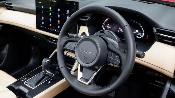 Mazda siapkan mobil hybrid generasi baru. (Foto: Istimewa via Drive)  
