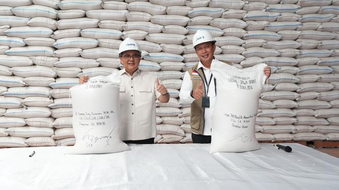 Pimpinan VII BPK RI, Dr. Slamet Edy Purnomo, dan Pimpinan Bulog