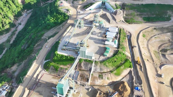 PT Merdeka Gold Resources Tbk (EMAS) memperoleh dukungan dari sejumlah investor global terkemuka untuk rencana pencatatan sahamnya di Bursa Efek Hong Kong (HKEX).  