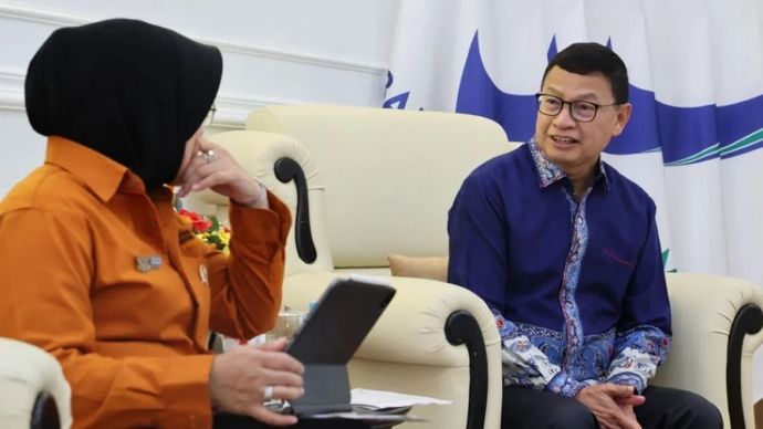 Kepala Badan Pengawas Obat dan Makanan (BPOM) Taruna Ikrar (kanan) bertemu dengan Kepala Badan Pusat Statistik Amalia Adininggar Widyasanti (kiri) di Jakarta, Kamis, 11 Juni 2026.