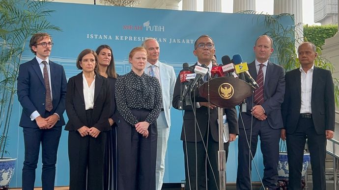 Mendikti Saintek Briqn Yuliarto dan Perwakilan Imperial College London