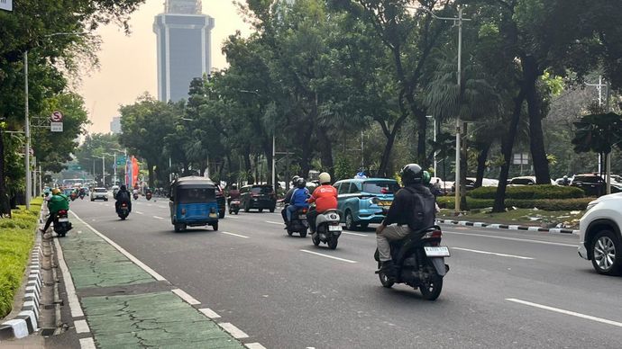 Jalan Medan Merdeka Selatan kembali normal usai massa demo dukung MBG