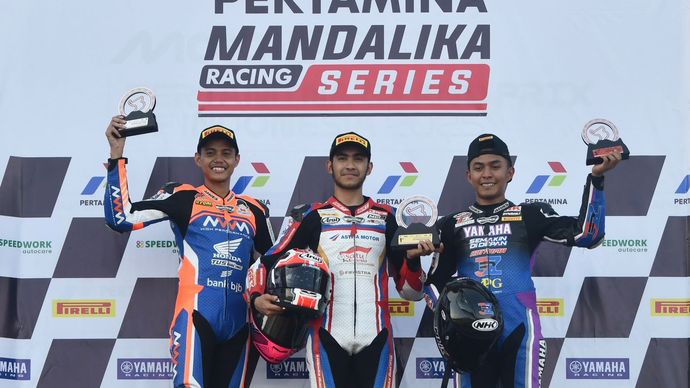 Juara Kelas Kelas National 250cc saat race 2 kegiatan Pertamina Mandalika Racing Series 2026 Round 2 yang diselenggarakan di Pertamina Mandalika International Sirkuit, Lombok Tengah, Lombok, Nusa Tenggara Barat pada Minggu (21/6/2026). (Foto: Dok/Istimewa)