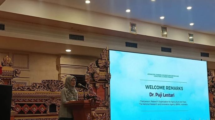 Kepala Organisasi Riset Pertanian dan Pangan BRIN Puji Lestari dalam acara pertukaran Pengetahuan tentang Teknologi Mutakhir untuk Sistem Padi dan Peternakan Rendah Emisi FSIP-FOLUR Dialog Global Kedua tentang Transformasi Beras Berkelanjutan di Sanur, Denpasar, Bali, Rabu, 24 Juni 2026