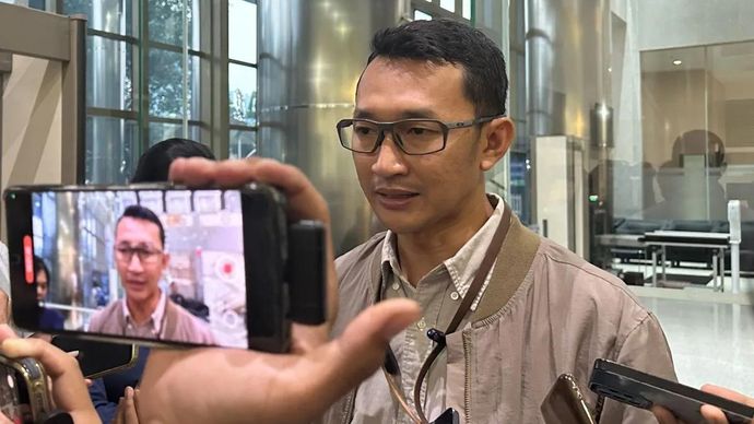 Juru Bicara Komisi Pemberantasan Korupsi Budi Prasetyo memberikan keterangan di Gedung Merah Putih KPK, Jakarta, Rabu 17 Juni 2026