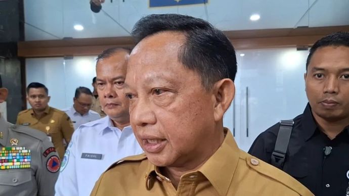 Menteri Dalam Negeri (Mendagri) Tito Karnavian memberikan keterangan kepada wartawan usai rapat kesiapsiagaan mengantisipasi dampak El Nino di Kantor Pusat Kementerian Dalam Negeri (Kemendagri), Jakarta Pusat, Senin, 29 Juni 2026.