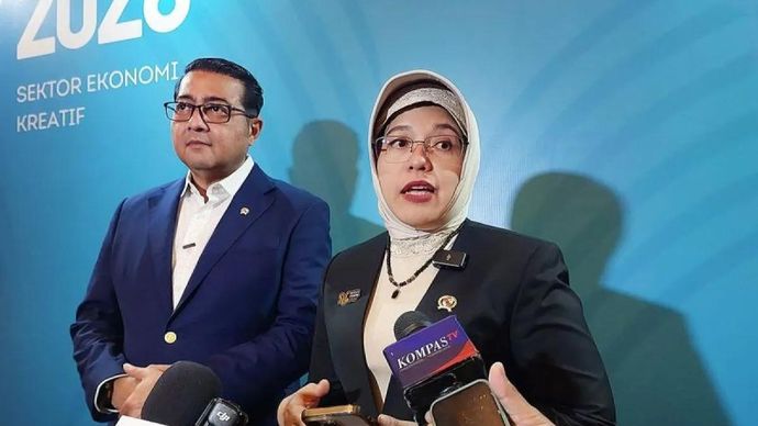 Kepala Badan Pusat Statistik (BPS) Amalia Adininggar Widyasanti (kanan) bersama Menteri Ekonomi Kreatif Teuku Riefky Harsya saat ditemui awak media di acara konferensi pers Sensus Ekonomi 2026 Sektor Ekonomi Kreatif di Jakarta, Senin, 29 Juni 2026