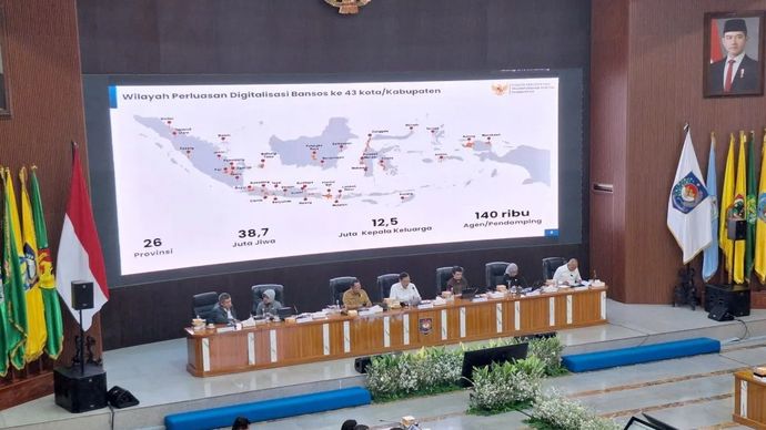 Rapat Percepatan Digitalisasi Bansos yang digelar di Kantor Pusat Kementerian Dalam Negeri (Kemendagri) Jakarta, Selasa, 30 Juni 2026.