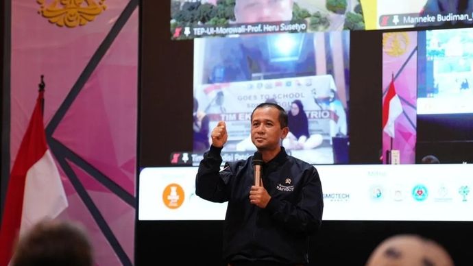 Menteri Transmigrasi (Mentrans) Muhammad Iftitah Sulaiman Suryanagara. 