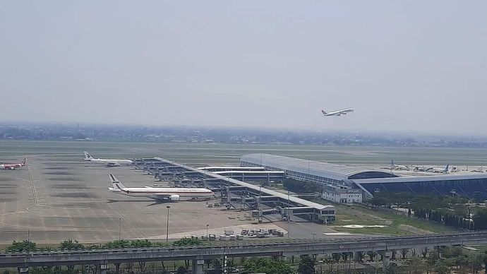 Ilustrasi - Pesawat saat melakukan proses lepas landas di Bandara Internasional Soekarno-Hatta (Soetta) Tangerang, Banten