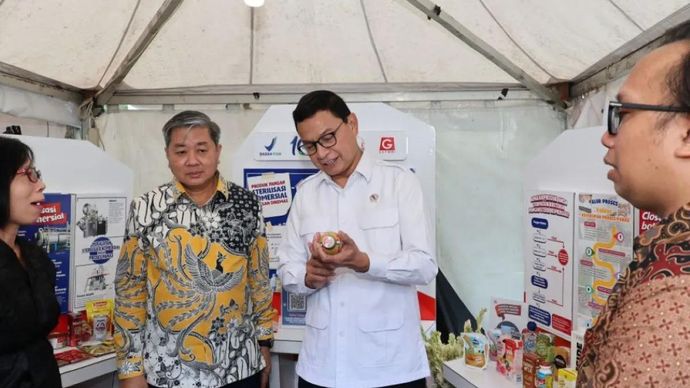 Kepala Badan Pengawas Obat dan Makanan (BPOM) Taruna Ikrar (kedua kanan) dalam acara Program Manajemen Risiko (PMR): Akselerasi Pertumbuhan Sarana Produksi Pangan Steril Komersial Berdaya Saing di Jakarta, Selasa, 30 Juni 2026