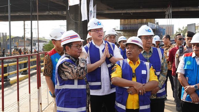 Pramono Anung bersama Anggota DPRD DKI Jakarta, Hardiyanto Kenneth