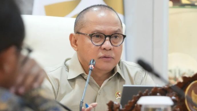 Menteri P2MI Mukhtaruddin saat membahas mitigasi dan pengawasan PMI menyusul ketegangan di Timur Tengah, di Jakarta, Selasa, 30 Juni 2026.