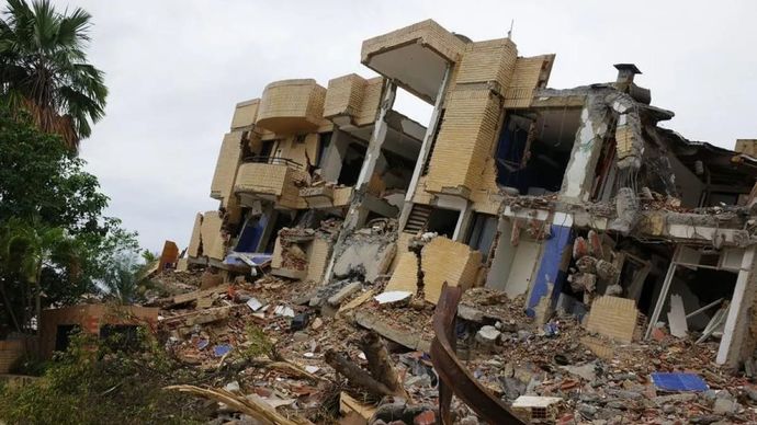 Jumlah korban tewas akibat dua gempa bumi dahsyat yang mengguncang Venezuela pekan lalu bertambah menjadi 2.954 orang, sementara 16.592 lainnya luka-luka, kata Presiden Majelis Nasional Venezuela Jorge Rodriguez pada Sabtu, 4 Juli 2026.