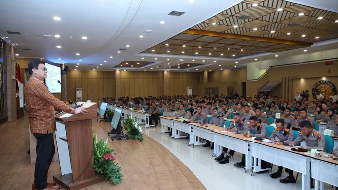 Di Hadapan Mahasiswa STIK Lemdiklat Polri, Kepala BPOM Taruna Ikrar Dorong Kepemimpinan Berbasis Neurosains
