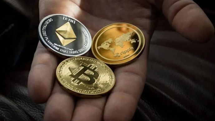 Ilustrasi - Uang crypto.