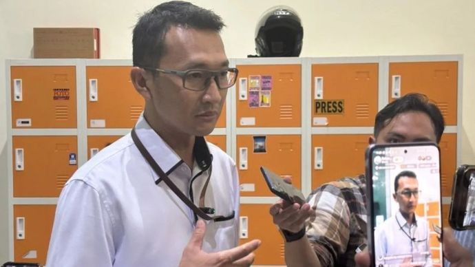 Juru Bicara Komisi Pemberantasan Korupsi Budi Prasetyo memberikan keterangan di Gedung Merah Putih KPK, Jakarta, Senin, 22 Juni 2026.