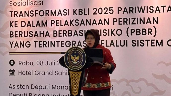 Ketua BPS Amalia Adininggar Widyasanti menyampaikan tujuan dihadirkannya KBLI 2025 dalam konferensi pers di Jakarta, Rabu, 8 Juli 2026.