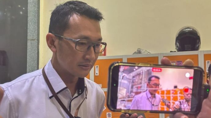 Juru Bicara Komisi Pemberantasan Korupsi Budi Prasetyo memberikan keterangan di Gedung Merah Putih KPK, Jakarta, Senin, 22 Juni 2026.