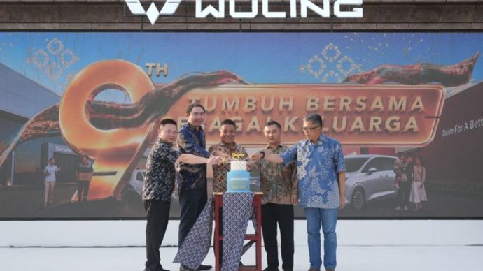 Wuling Motors merayakan hari jadinya yang ke-9 di Indonesia di pabrik Wuling di Cikarang, Jawa Barat, pada Sabtu (11/7/2026) dengan mengusung tema "Tumbuh Bersama Sebagai Keluarga". (Foto: Dok/Istimewa/Wuling Motors/Adiantoro/NTV)