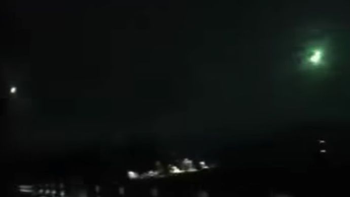 Diduga meteor jatuh di pulau Jawa 