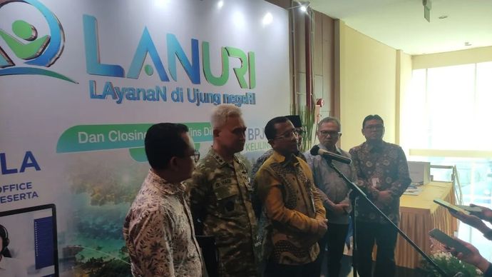Direktur Utama BPJS Kesehatan Prihati Pujowaskito memberikan keterangan pers terkait peluncuran program Layanan Ujung Negeri (LANURI) BPJS Kesehatan di Jakarta, Senin, 13 Juli 2026. 