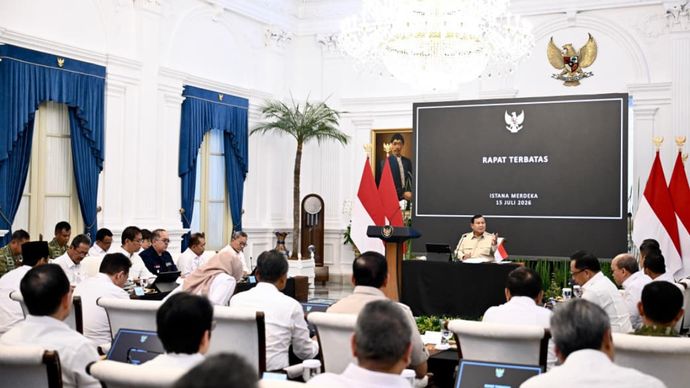 Prabowo Sunianto dan Jajaran Kabinet Lakukan Rapat Terbatas di Istana