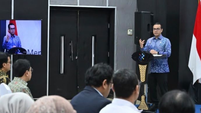 Wamenkomdigi Nezar Patria menjadi pemateri dalam acara Diskusi Publik dan Bedah Buku Komunikasi Kebijakan di Kantor Kementerian Komdigi, Jakarta Pusat, Rabu, 15 Juli 2026.